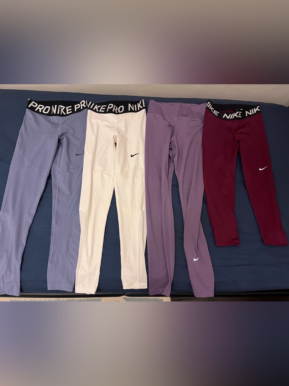 Nike women’s performance Leggings bundle!